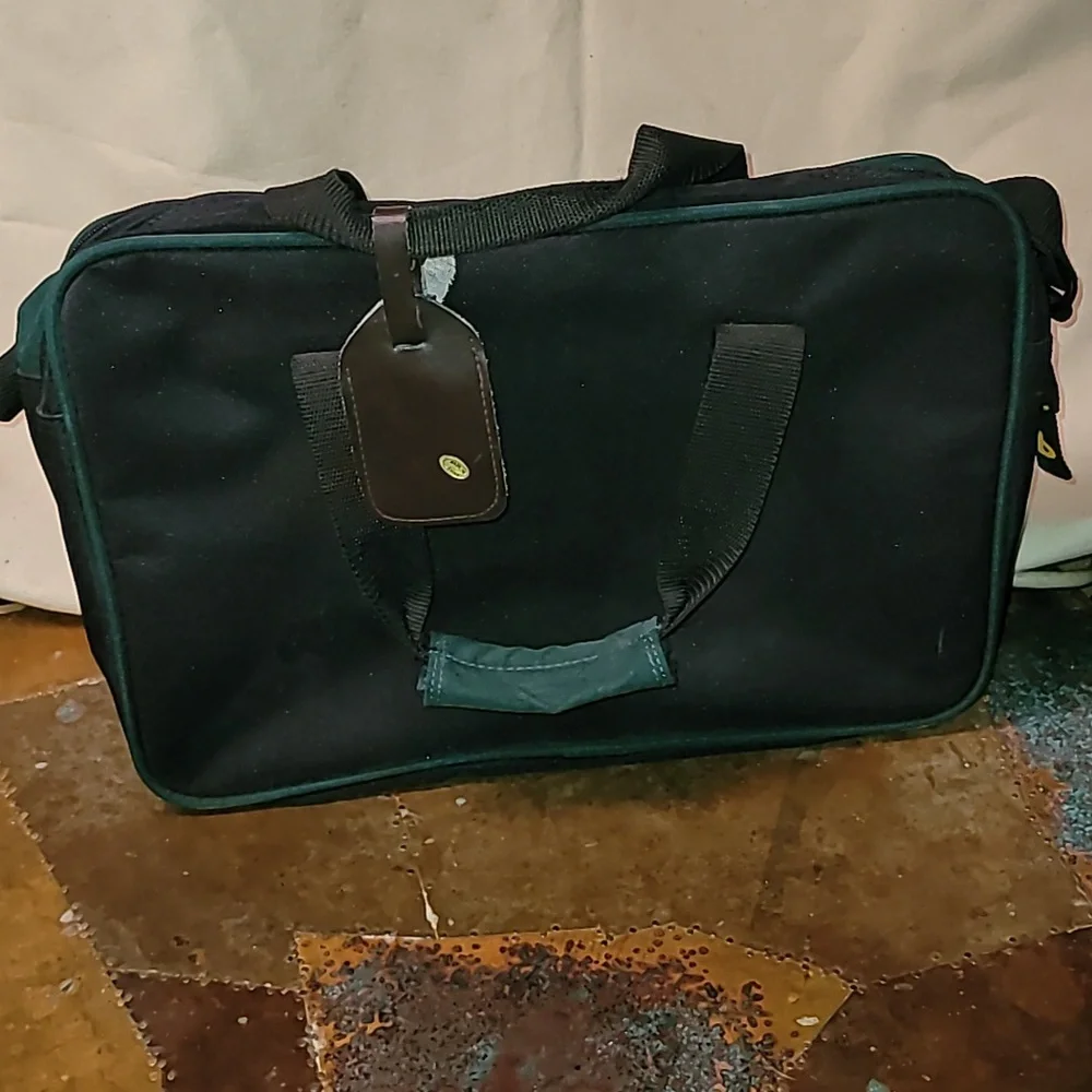 Vintage. Like-new BUM EQUIPMENT. Shoulder Bag.